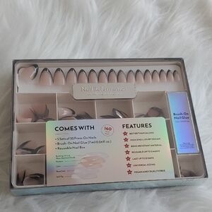 Nail Reformation Nail Kit: 5 Sets Of 32 Press-on Nails, Bush-on Nail Glue & Box